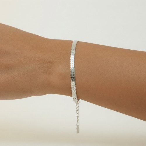 PULSERA LISA PLANA CON BAÑO DE RODIO