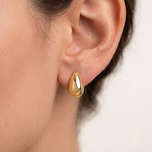 ARETES LISOS CON BAÑO DE ORO