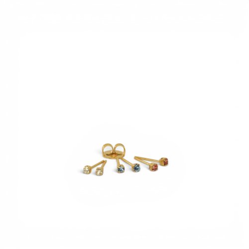ARETES TRIO ZIRCONIAS CON BAÑO DE ORO