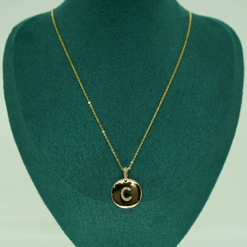 COLLAR LETRA LISO ZIRCONIA CON BAÑO DE ORO