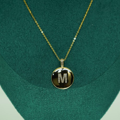 COLLAR LETRA LISO ZIRCONIA CON BAÑO DE ORO