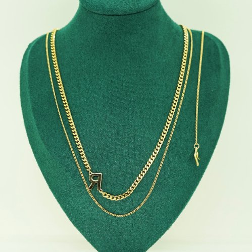 COLLAR DOBLE LETRA CON BAÑO DE ORO