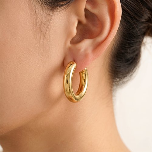 ARETES CANDONGA  LISO CON BAÑO DE ORO