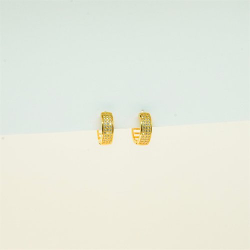 ARETES ZIRCONIAS CON BAÑO DE ORO