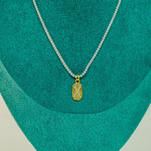 COLLAR BICOLOR LETRA ZIRCONIAS