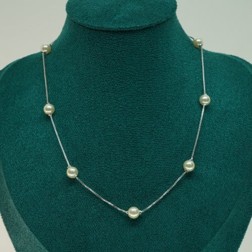 COLLAR PERLAS CON BAÑO DE RODIO