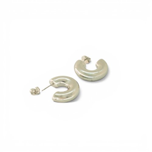 ARETES LISOS CON BAÑO DE RODIO