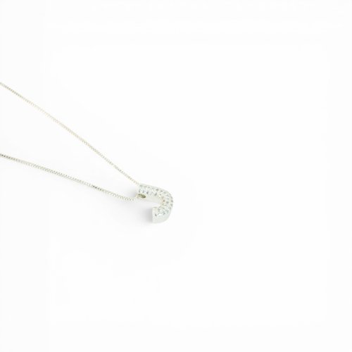 COLLAR LETRA ZIRCONIA CON BAÑO DE RODIO