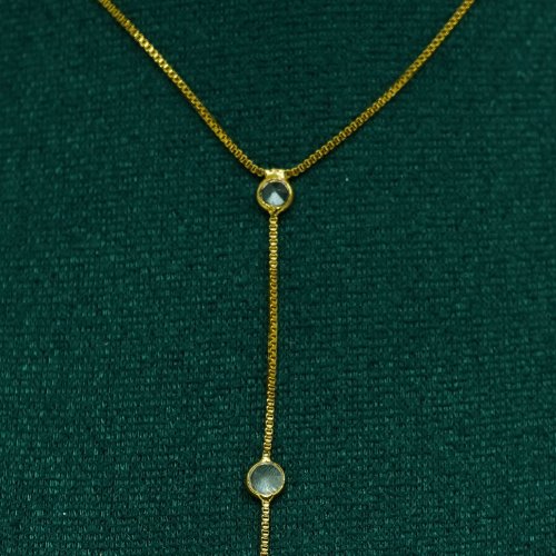 COLLAR LARGO LISO CRISTALES CON BAÑO DE ORO
