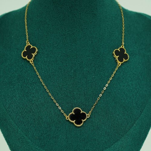 COLLAR TRÉBOLES CON BAÑO DE ORO
