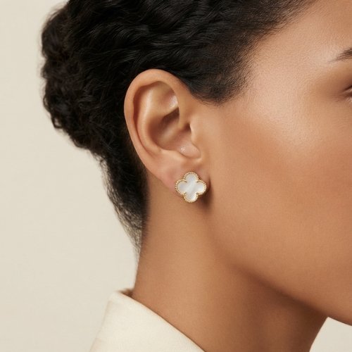 ARETES TRÉBOL CON BAÑO DE ORO