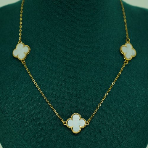 COLLAR TRÉBOLES CON BAÑO DE ORO