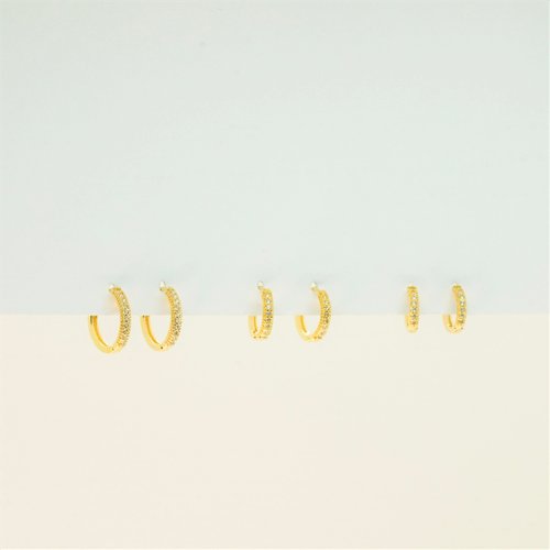ARETES TRIO ZIRCONIA CON BAÑO DE ORO
