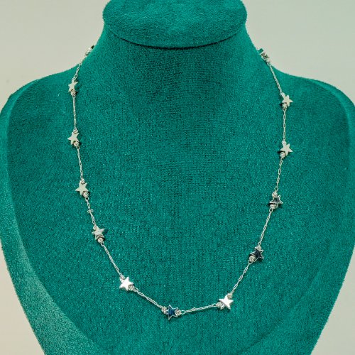 COLLAR ESTRELLAS LISO CON BAÑO DE RODIO