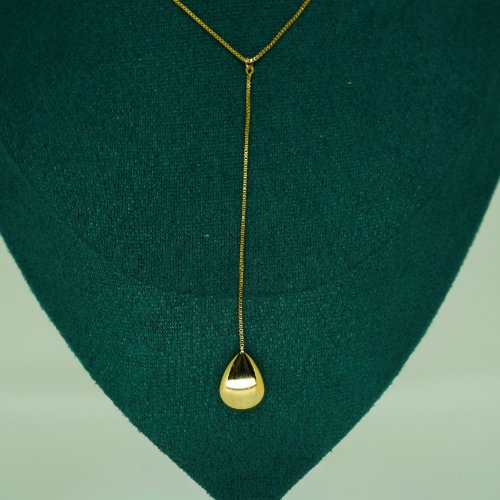 COLLAR LARGO LISO CON BAÑO DE ORO
