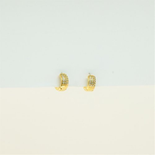 ARETES ZIRCONIAS CON BAÑO DE ORO
