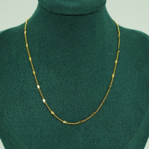 COLLAR CORTO LISO CON BAÑO DE ORO