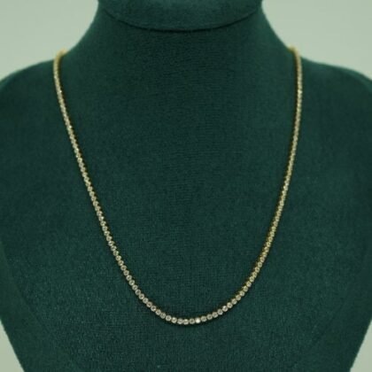 COLLAR CORTO ZIRCONIAS CON BAÑO DE ORO
