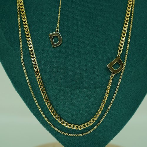 COLLAR DOBLE LETRA CON BAÑO DE ORO