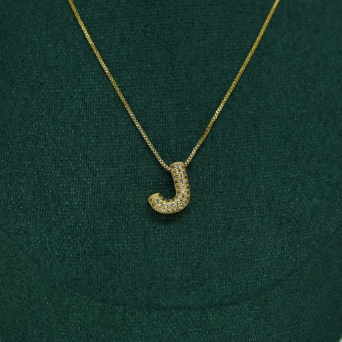COLLAR LETRA ZIRCONIA CON BAÑO DE ORO