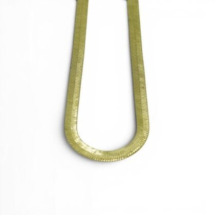 COLLAR LISO PLANO CON BAÑO DE ORO
